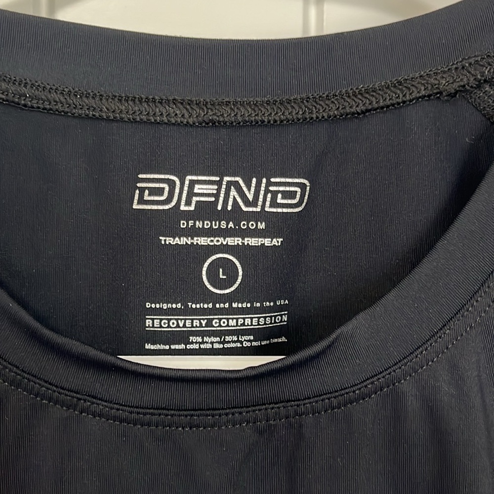 DFND Recovery Compression Shirt - Picture 2 of 2